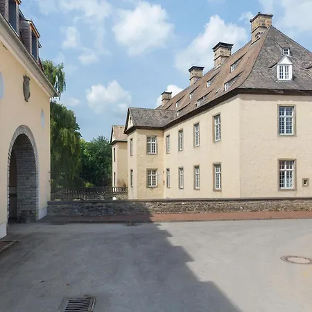 Torhaus Schloss Wocklum Prázdninový dům *