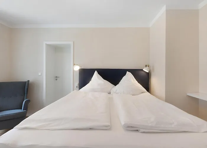 Torhaus Schloss Wocklum * Balve